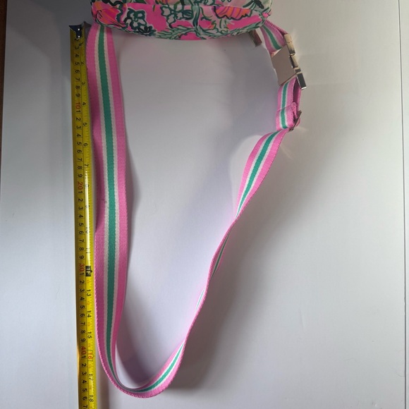 Lilly Pulitzer Runaround Belt Bag Perfect Poppy Soleil Pink, green floral Poppy - Picture 7 of 16